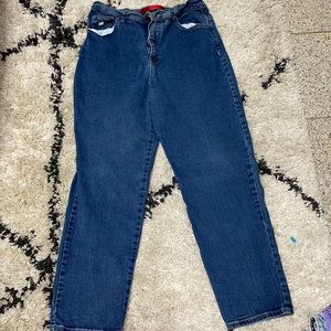 Gloria Vanderbilt jeans size 14 medium/dark color